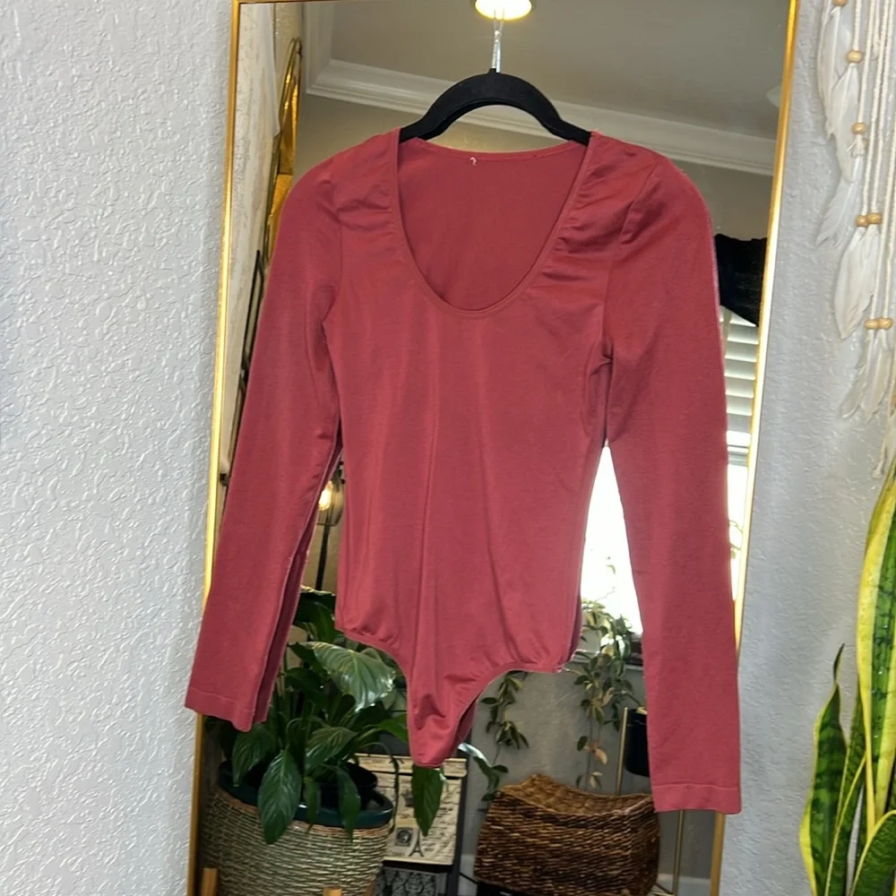 House of CB 'Rosella' Seamless Knit Scoop Neck Stretch Bodysuit - Picture 7 of 8